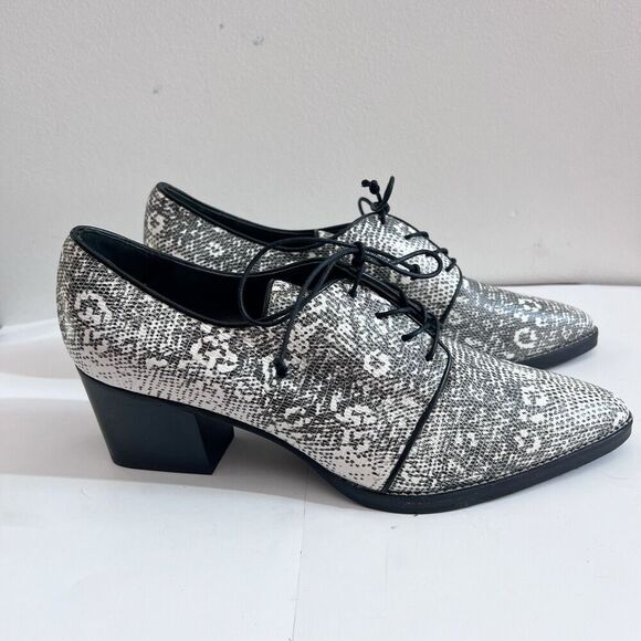 STUART WEITZMAN Animal Print Pointed Toe Chunky Heel Oxford 9.5M Shoes Lace Up - Picture 6 of 16